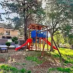 Semesterbostad Family Friendly House With A Parking Space - Diklo, - 22477