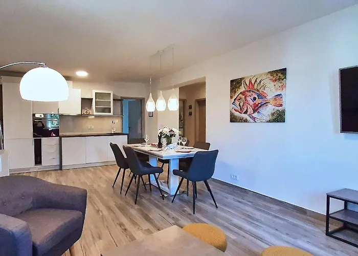 Сasa de vacaciones Family Friendly House With A Parking Space - Diklo, - 22477 Zadar