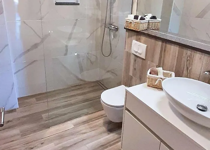Ferienhaus Family Friendly House With A Parking Space - Diklo, - 22477