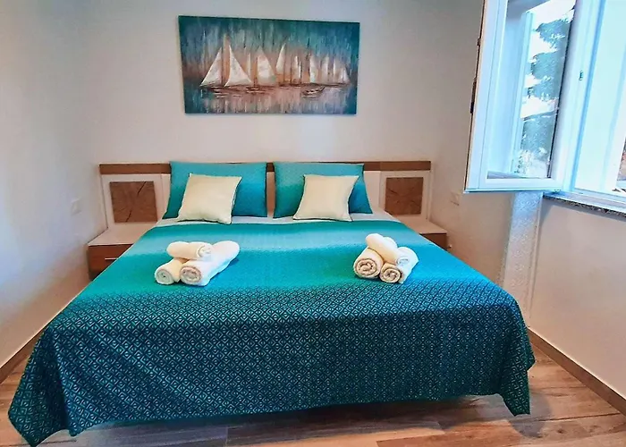 Family Friendly House With A Parking Space - Diklo, - 22477 Сasa de vacaciones *