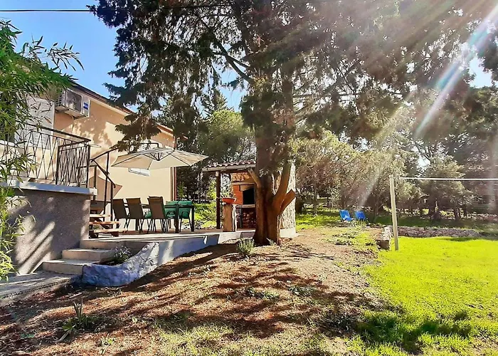 Family Friendly House With A Parking Space - Diklo, - 22477 *