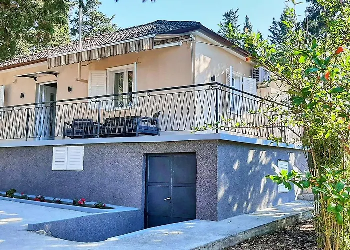 Family Friendly House With A Parking Space - Diklo, - 22477 * Zadar